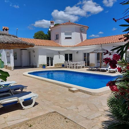 Villa Voor 8 Personen Met Zwembad Calafat Exterior photo
