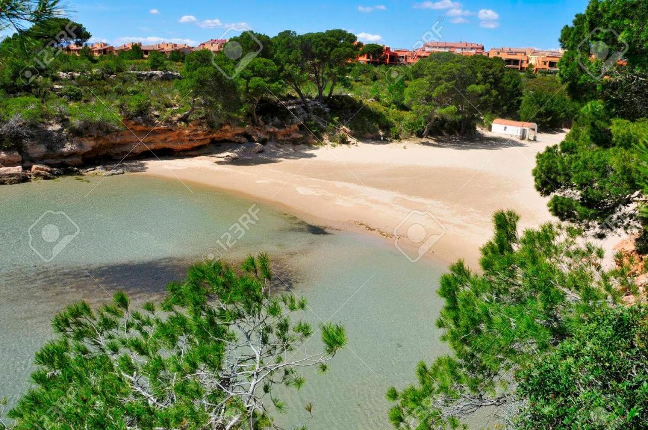 Villa Voor 8 Personen Met Zwembad Calafat Exterior photo