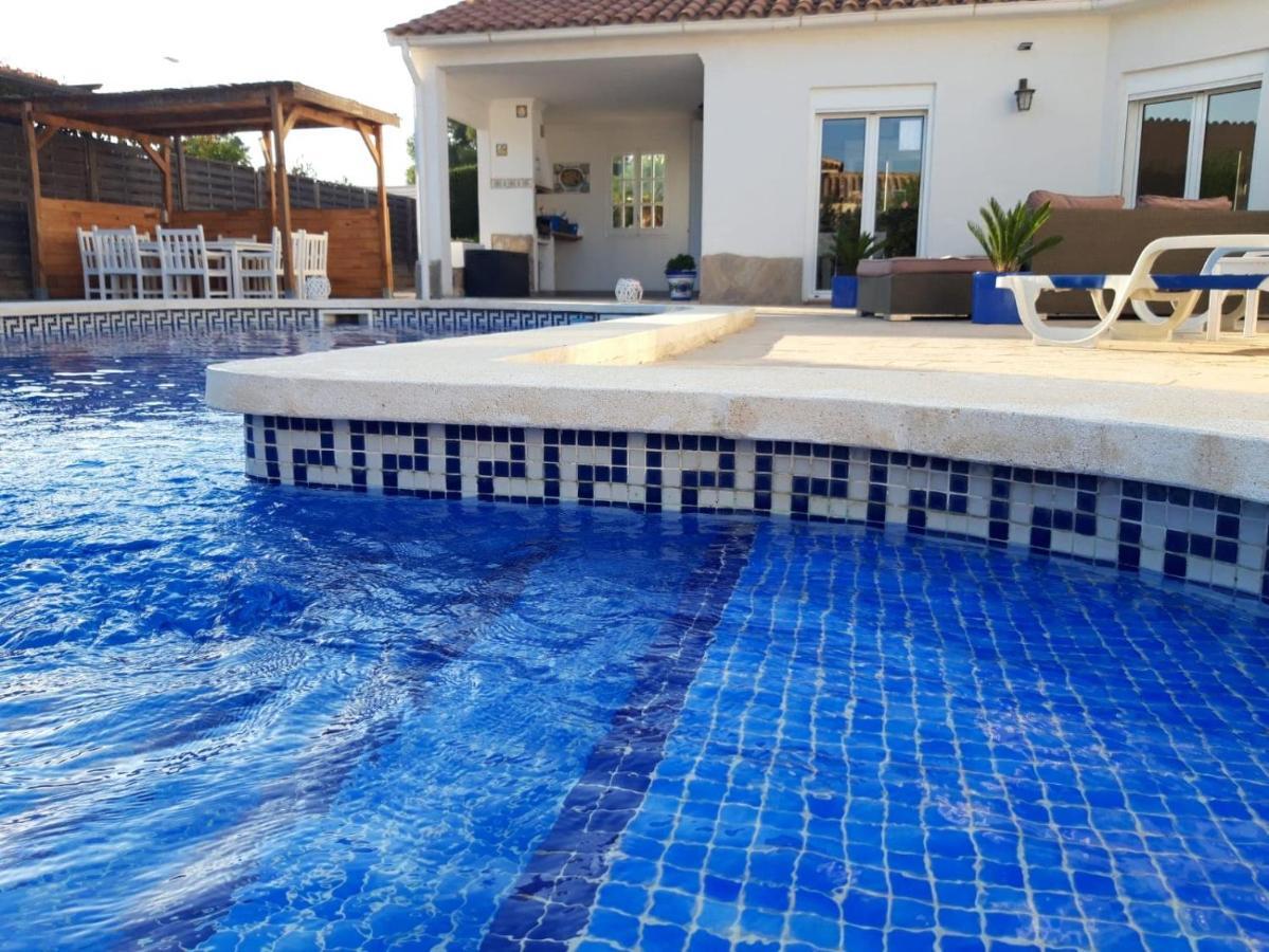 Villa Voor 8 Personen Met Zwembad Calafat Exterior photo